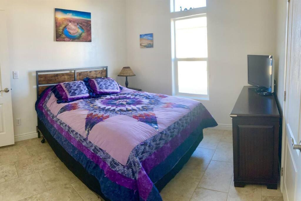 Local View Pet Friendly Boat Parking Close To Antelope Canyon Horseshoebend Пейдж Екстериор снимка